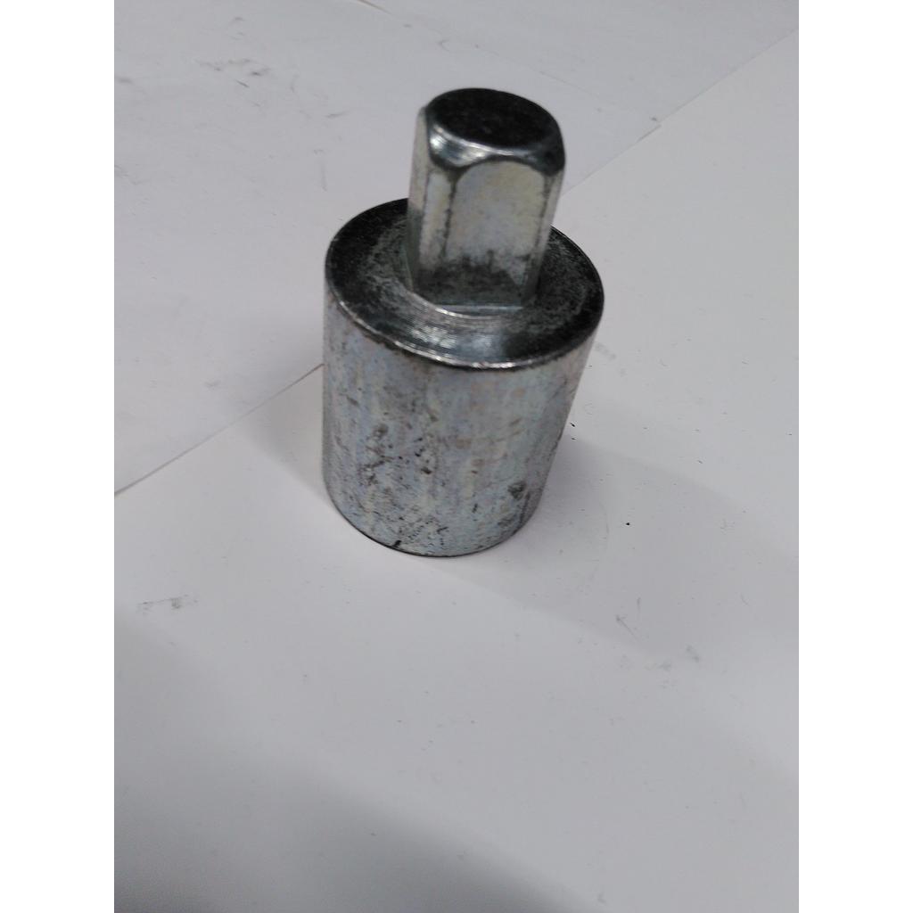 Perno quadro 17 per cava 16 per AP04DASR Cod. Forn. RAD. P1716C6K