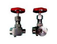 Rubinetto Porta Manometro a Spillo, Corpo Inox 316 S3000 da Barra, Trim SS316, Attacchi Filettati Gas MF 1/2", Flangetta di Controllo con Tappo,Vite di Scarico - Volantino in Fe Verniciato Rosso