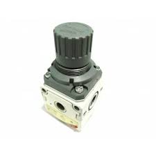 Riduttore di pressione Aria Compressa - f.f. gas 1/2" - campo 0,5-10 Bar - Mod. MC202-R00 - CAM